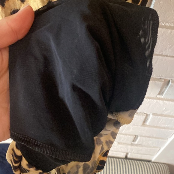 alice + olivia Delora Leopard Sleeveless Bodycon Dress - Picture 8 of 12